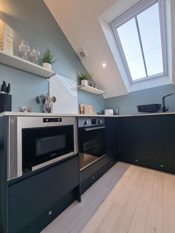 The Bunker-Luxe Central Falmouth Getaway With Stunning Sea Views Екстериор снимка