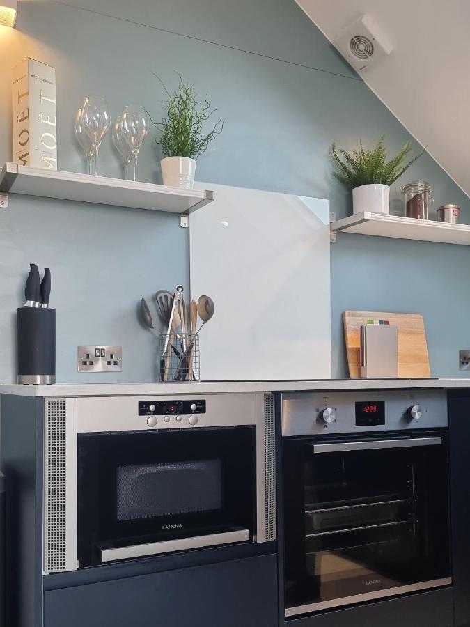 The Bunker-Luxe Central Falmouth Getaway With Stunning Sea Views Екстериор снимка